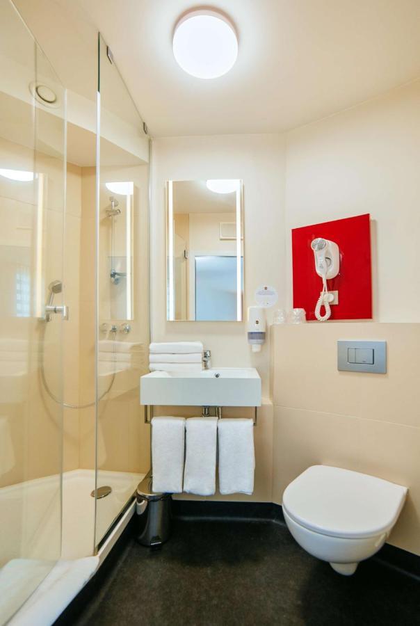 B&B Hotel Katowice Centrum ภายนอก รูปภาพ